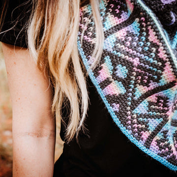 Prism Triangle Cowl