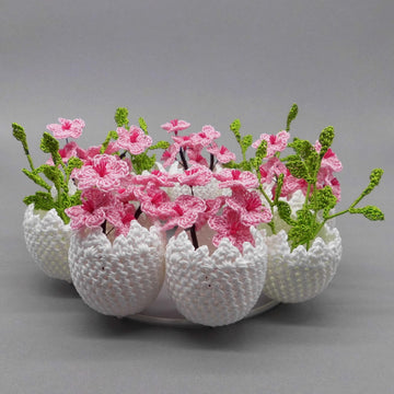 Osterdeko Ostereier mit Kirschblüten