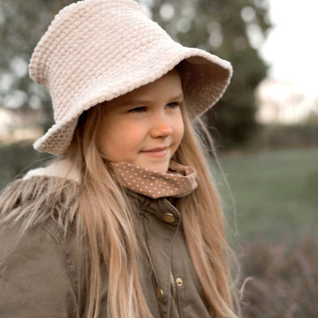 Vau hat
