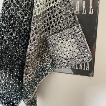 Cathy Mesh Pocketed Shawl