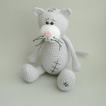 Grey cat