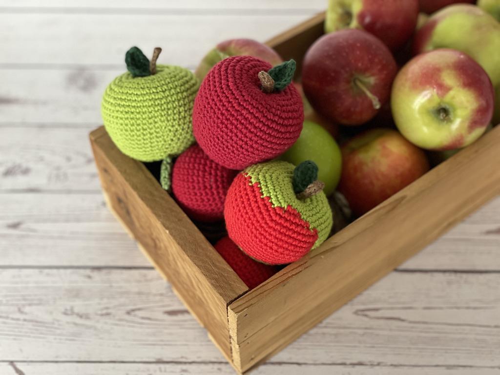 Apple Amigurumi