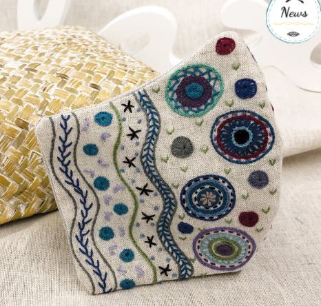 Un Chat Dans L'Aiguilles On Mandala Mask Printed Embroidery Kit - 20x14 cm