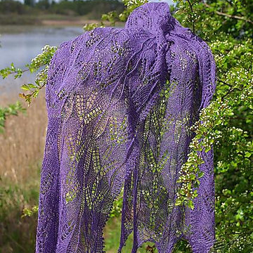 Lavender Green: a Victorian lace stole
