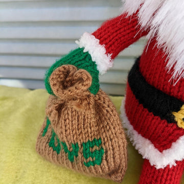 Santa Claus shelf sitter