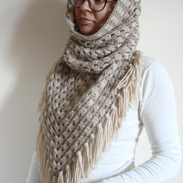 Triangular Cowl