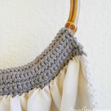 Wavy stripes crochet bag
