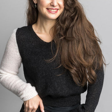 Alpaca sweater in 2 colors