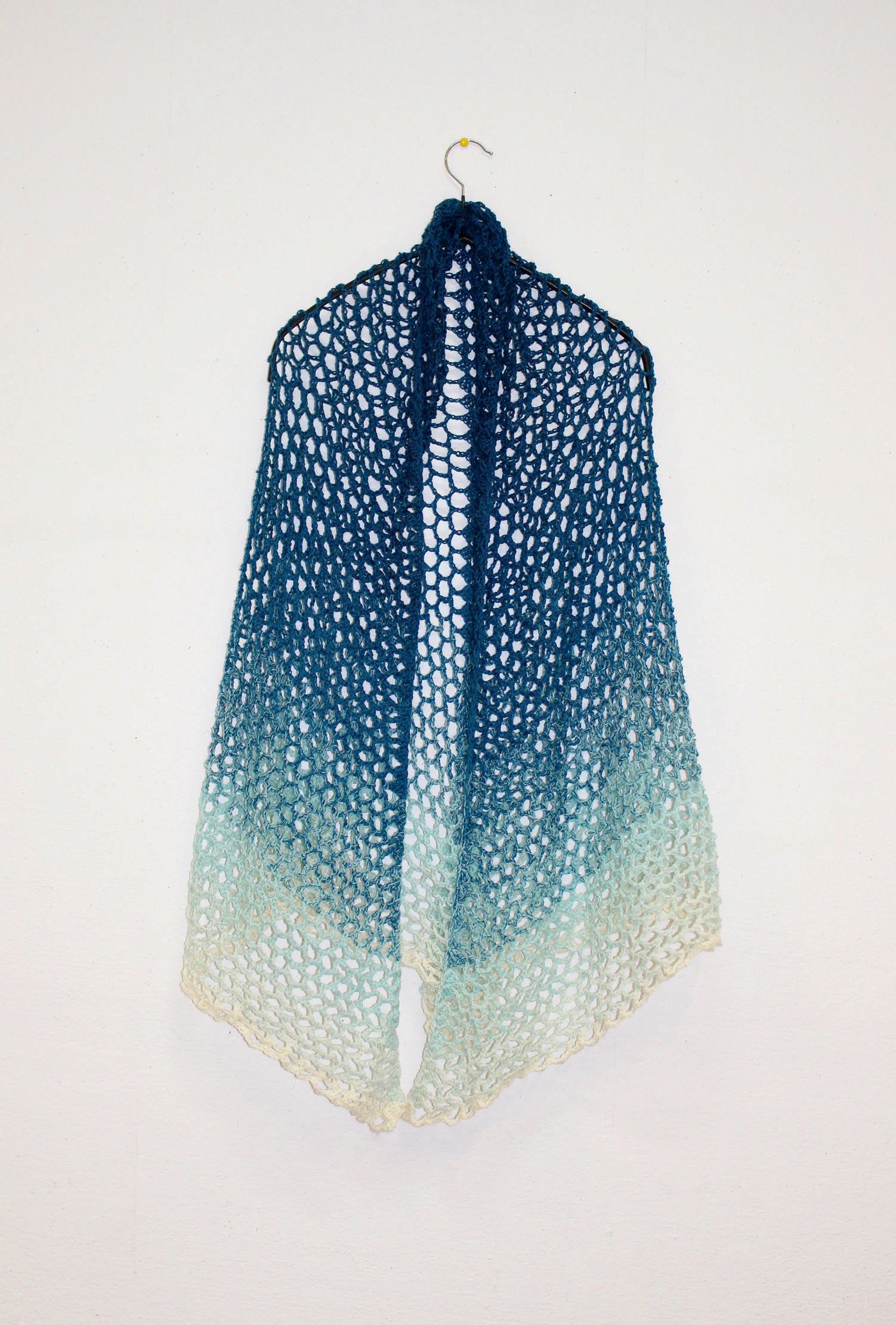 Shawl in Bergere de France Unic - Downloadable PDF