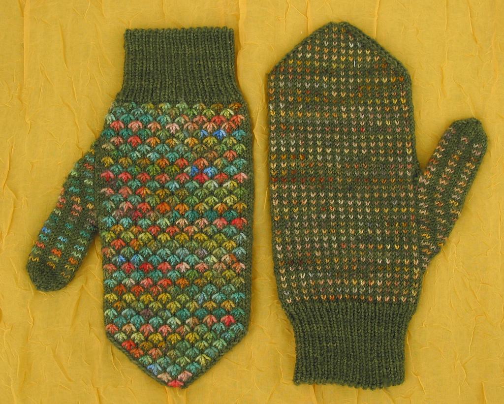 Fiesta Mittens 220