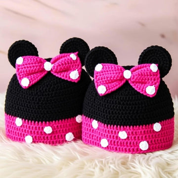 Crochet Baby Beanie Pattern – Ombre Pom Pom Hat (6–9 Months)