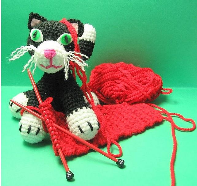 Sneakers the Cat | Crochet Pattern by Ashton11