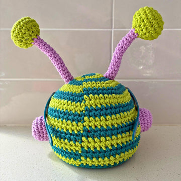 ALIEN GLASSES HOLDER