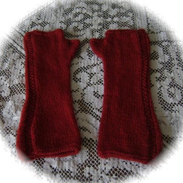 ELEGANT FINGERLESS GLOVES