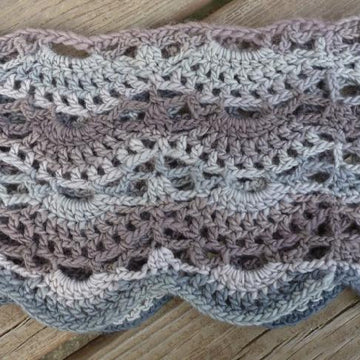 Hermosa: a crochet cowl