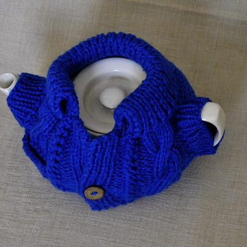 The Blue Tea Cosy knitted Pattern