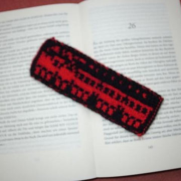 Train bookscarf