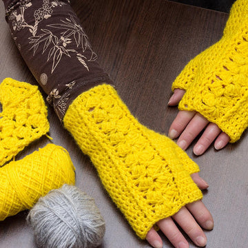 Lemonade Fingerless Mittens