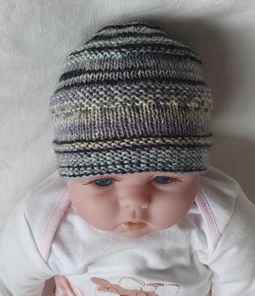 Paisley - Babies 4ply stocking and garter stitch beanie