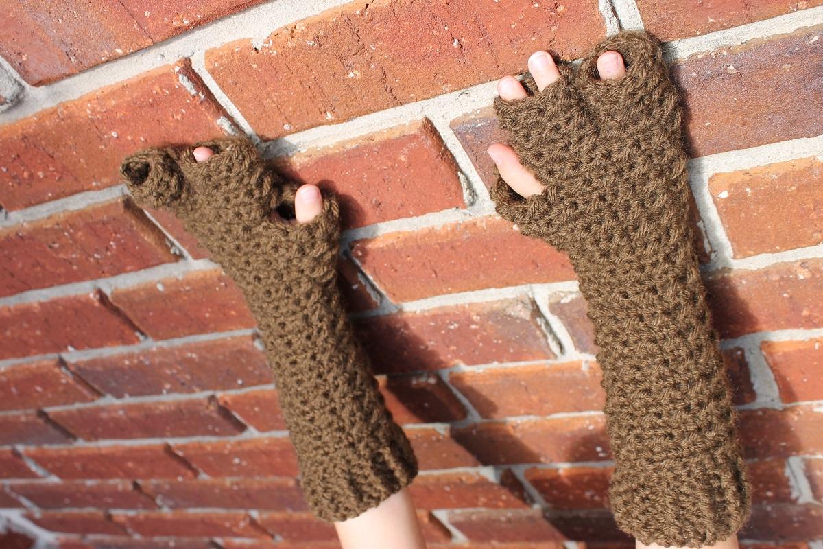 Turtle/Minion/Alien 3 Finger Crochet Gloves