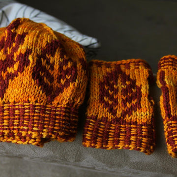 Leaves Hat and Mitts Set
