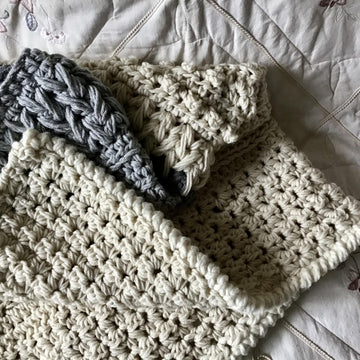 The Echo Forest Throw