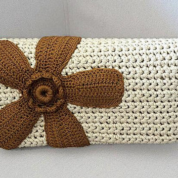 Iris Pochette Bag