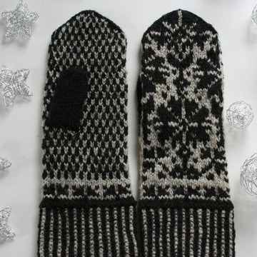 Thekla mittens