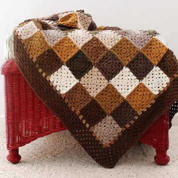 Neutral Squares Blanket