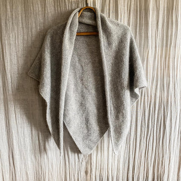 Ruke shoulder scarf