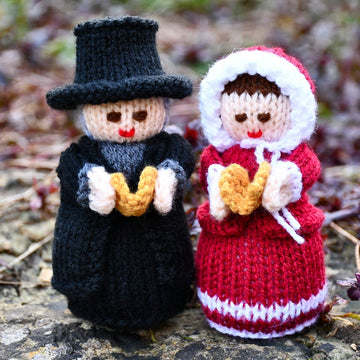 Christmas Carol Singer Dolls Knitting Pattern - Toy Knitting Pattern