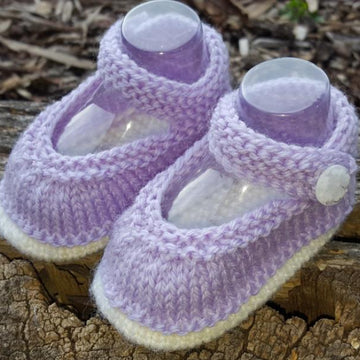 Seamless Mary Janes in DK