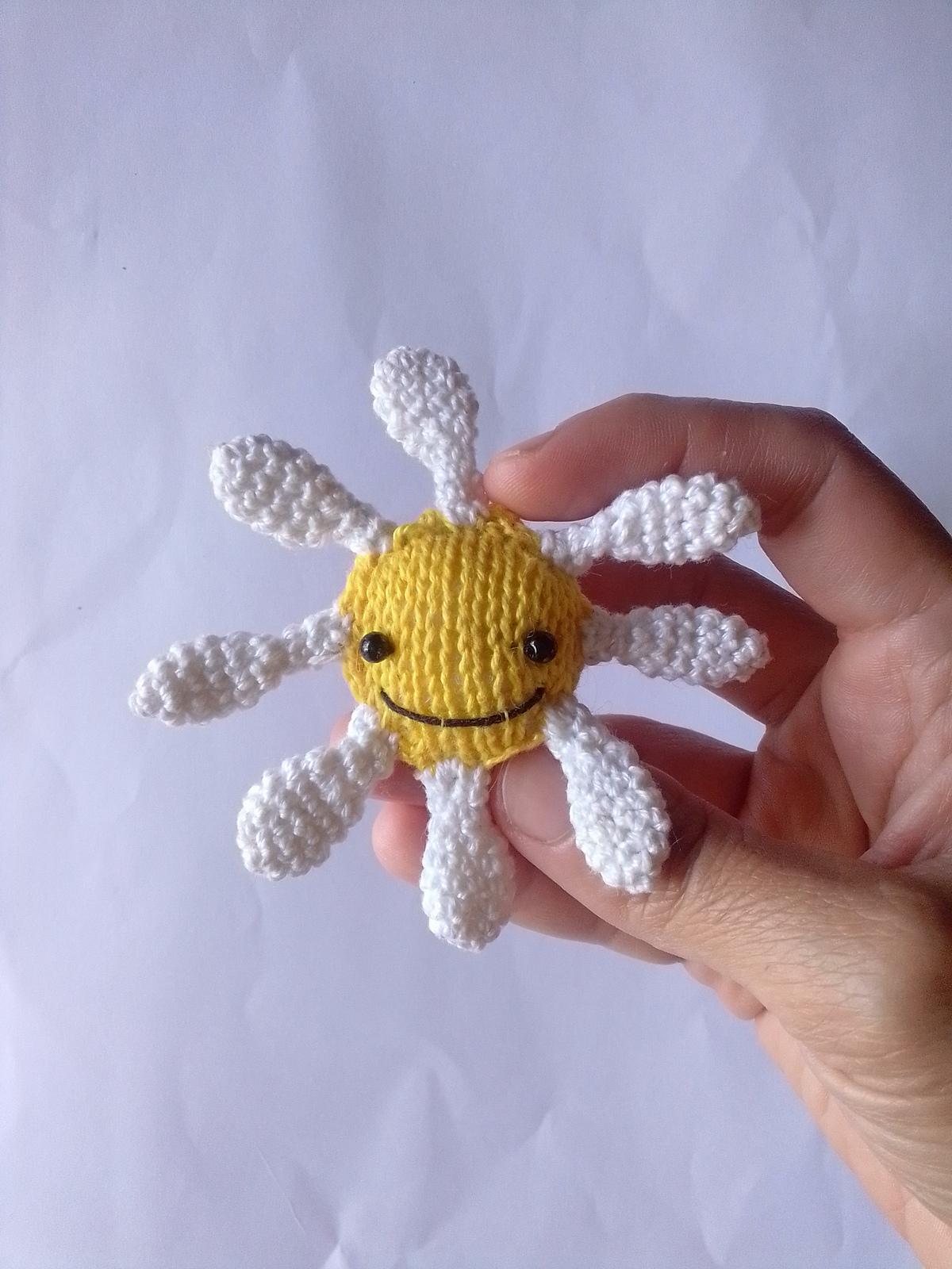 MARGARITA Flower (Brooch or Pin)