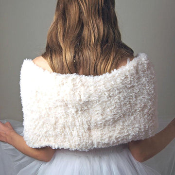 Fur loop for brides