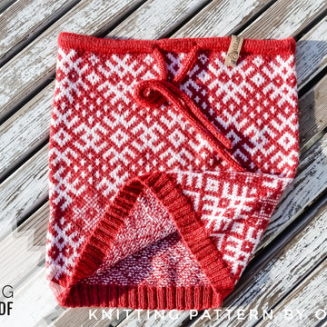 Latvian Neck warmer - cowl