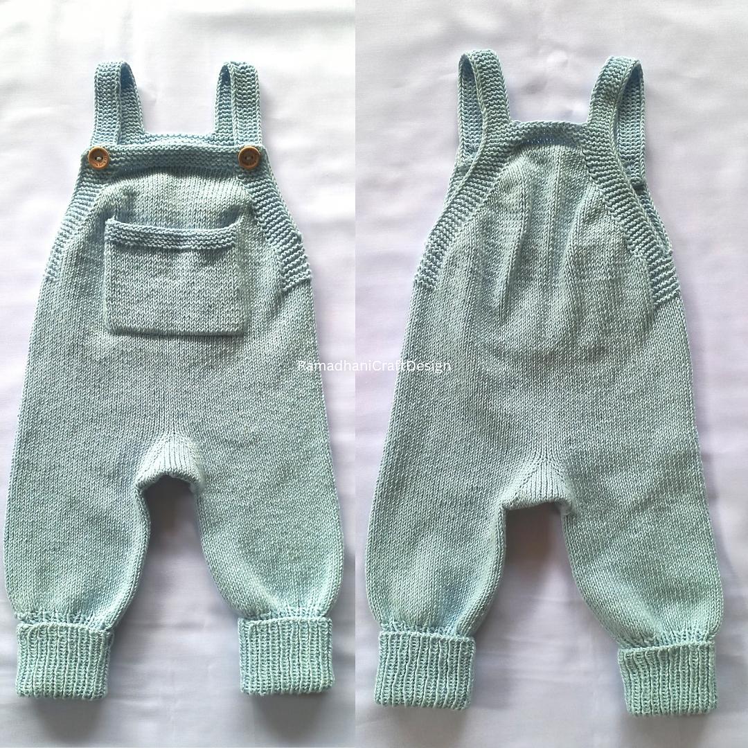 Baby jumpsuit with pocket