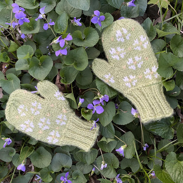 Petite Fleur Mittens