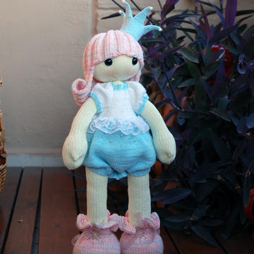 Shy Princess. The Doll.