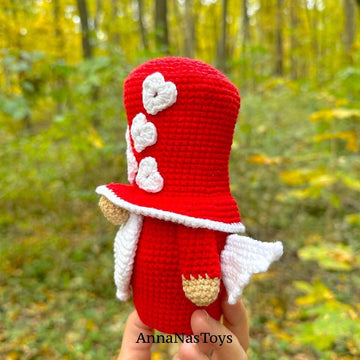 Gnome red Valentine with wings