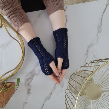 Trellis Fingerless Gloves