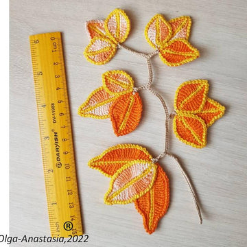 Bright autumn branch with leaves 5