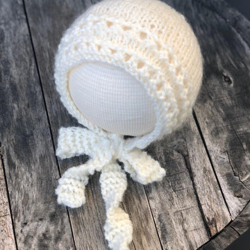 Eyelet Bonnet