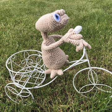 Alien amigurumi doll