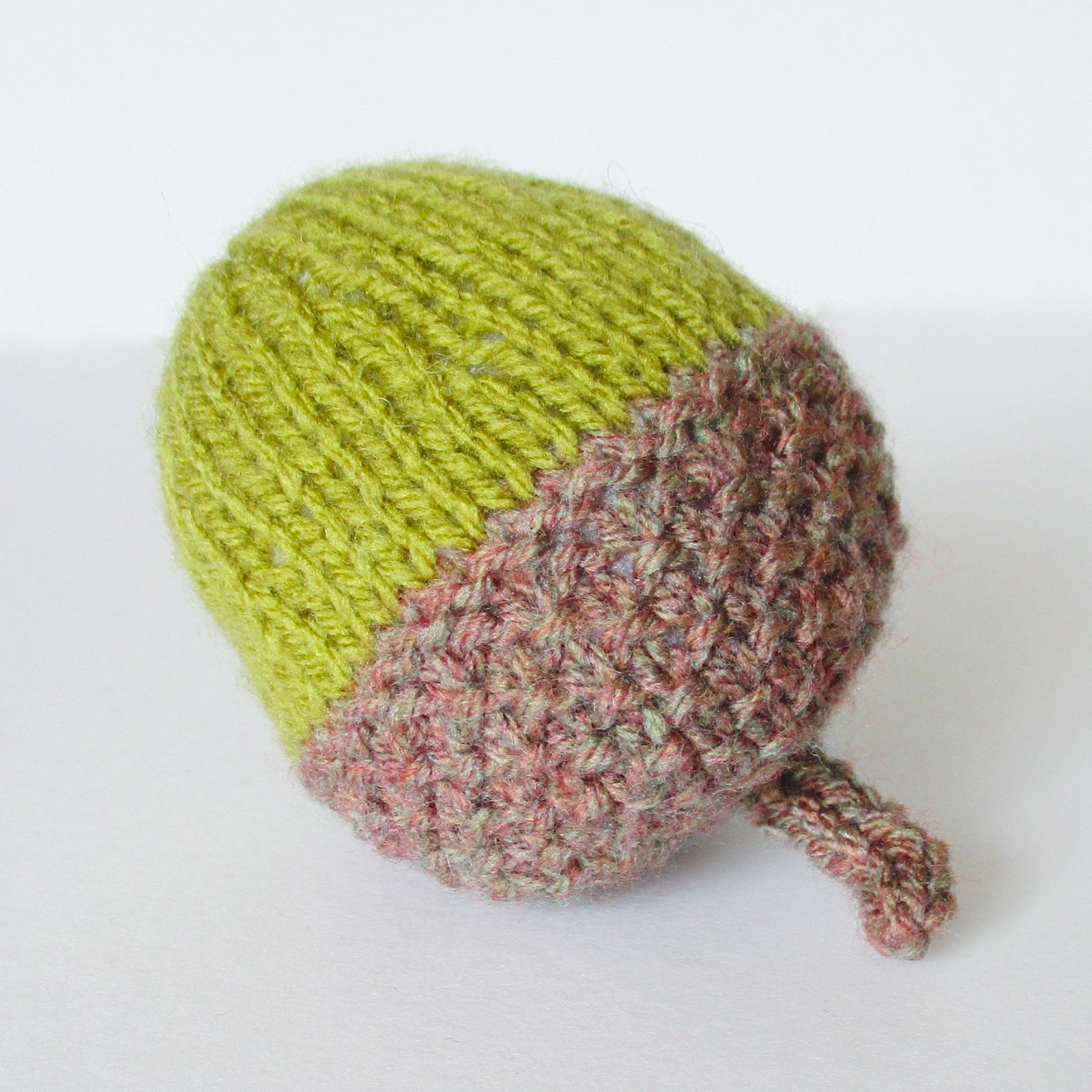 Acorn pincushion
