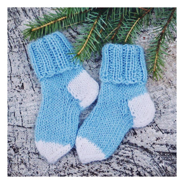 Cozy sweater collection for dolls
