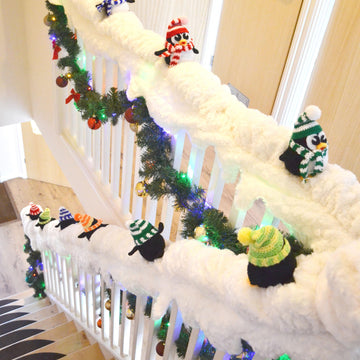Crochet Christmas Penguin Pattern – Bannister & Staircase Decoration, Festive Home Decor (PDF)