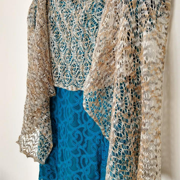 Arrows & Apples Shawl