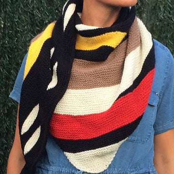 Tribute Shawl: European Goldfinch