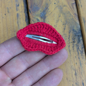 Red Lips Hair Clip English-US