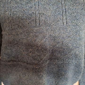 RHUE, a woollen pullover for ladies and men